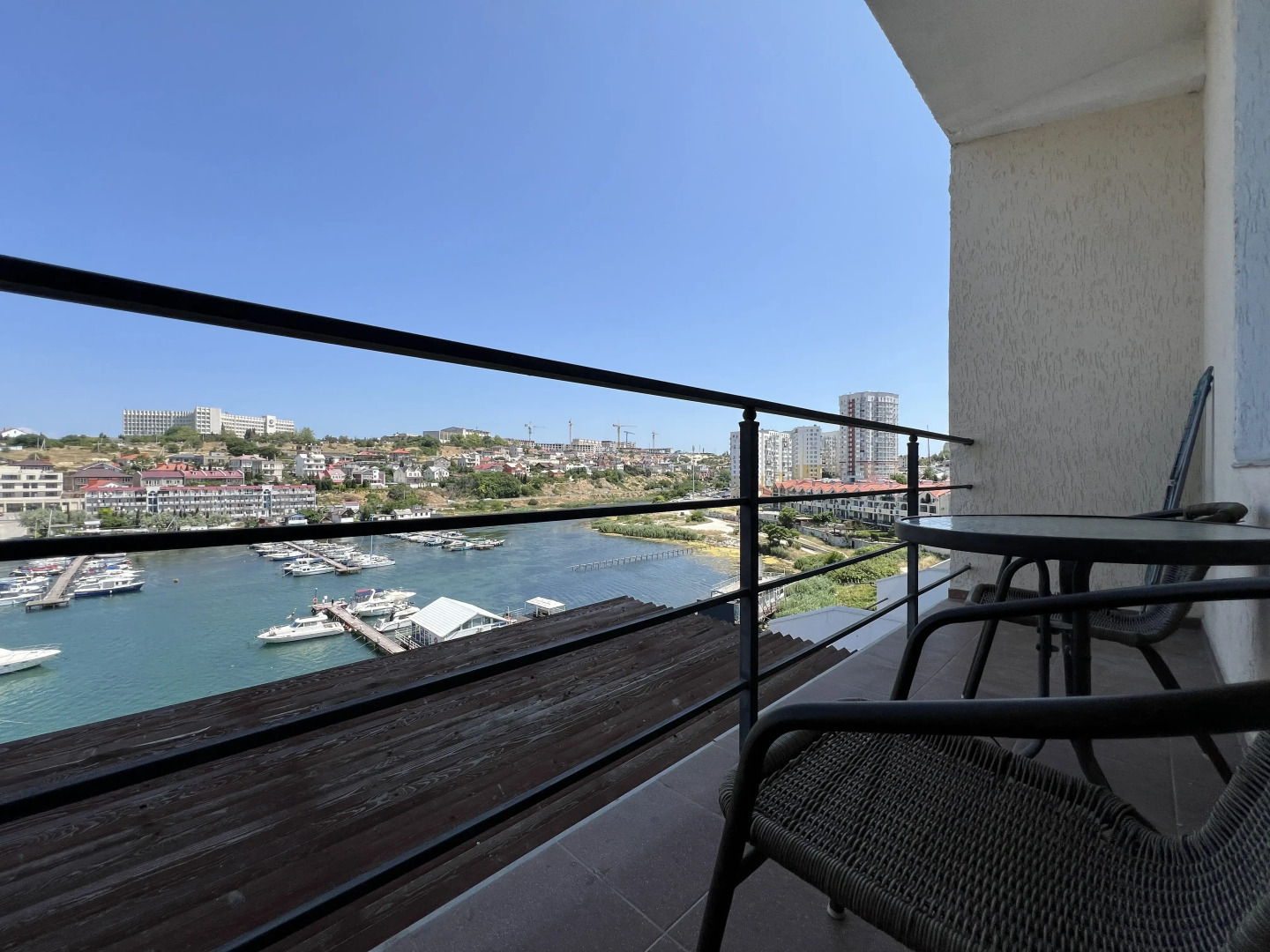 Апартаменты Евро 2-ком  Фадеева 18-23 Севастополь на Набережной