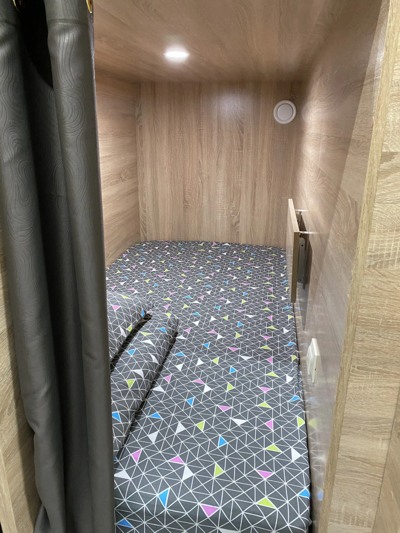 Хостел Капсульный отель Вверх дном