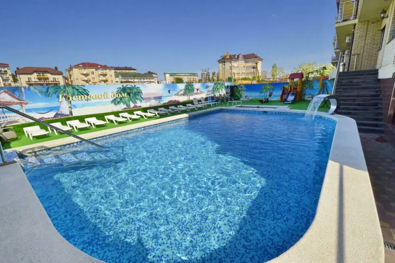 Отель Леонидас