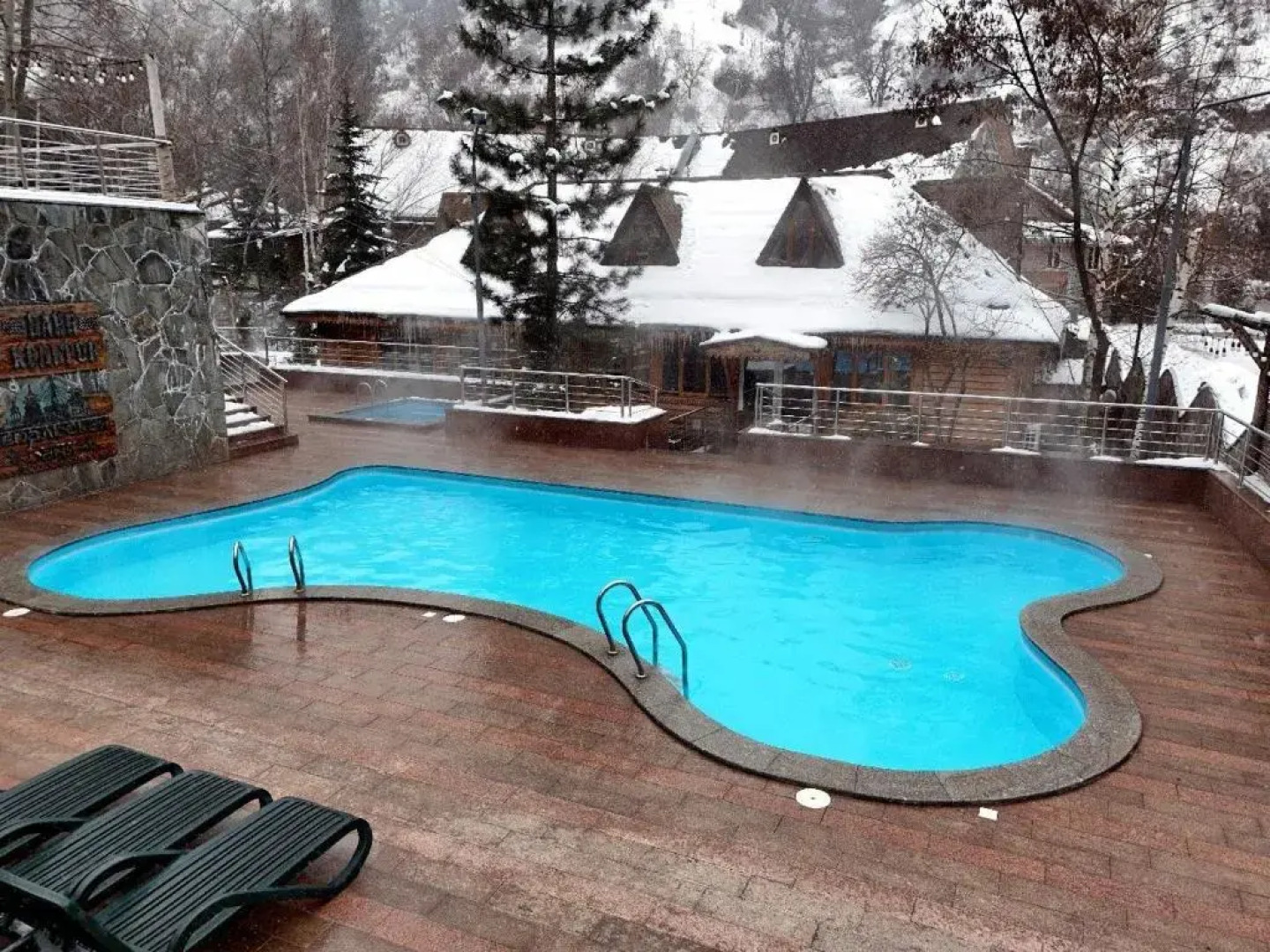 Отель Тау-House