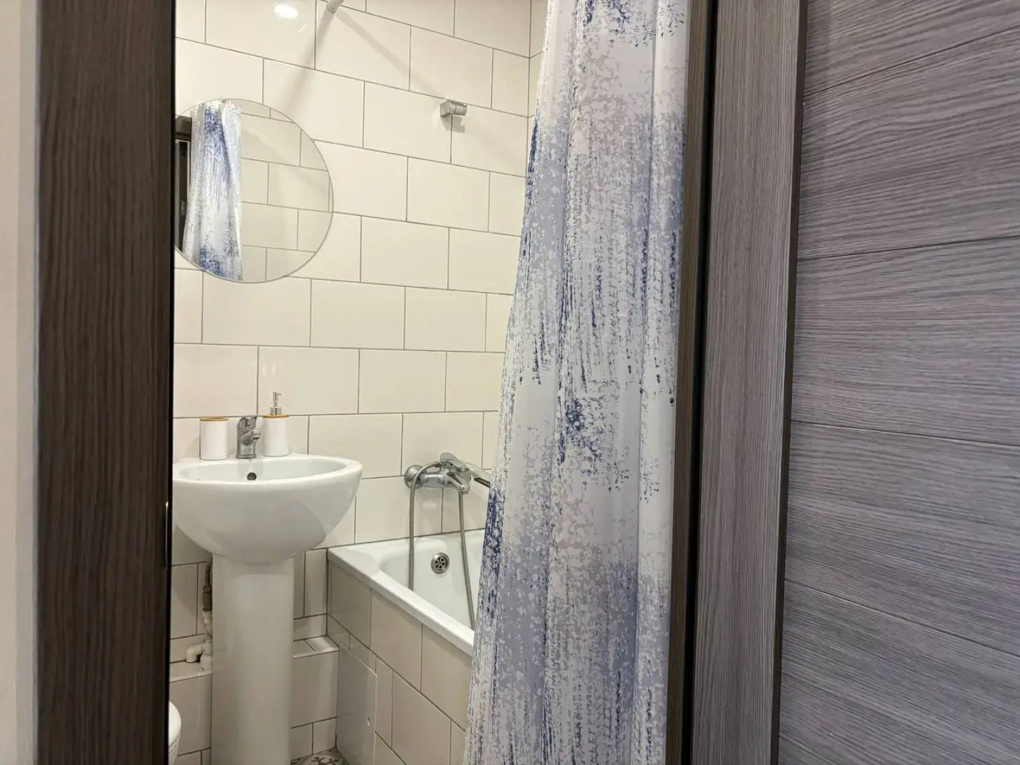 Квартира Студия на 17 Этаже с Видом на Город