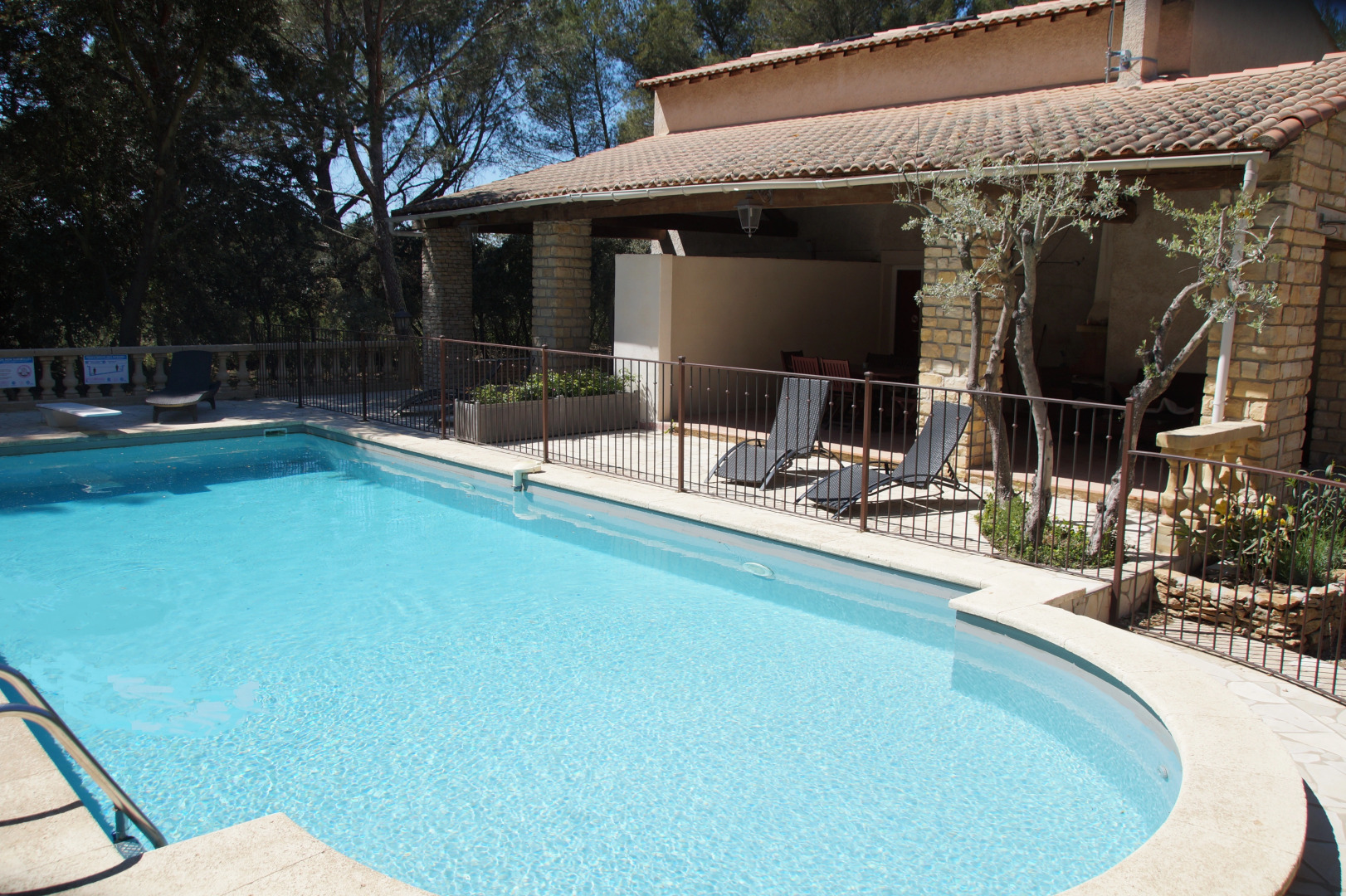 Вилла Le Domaine d'Alèzen