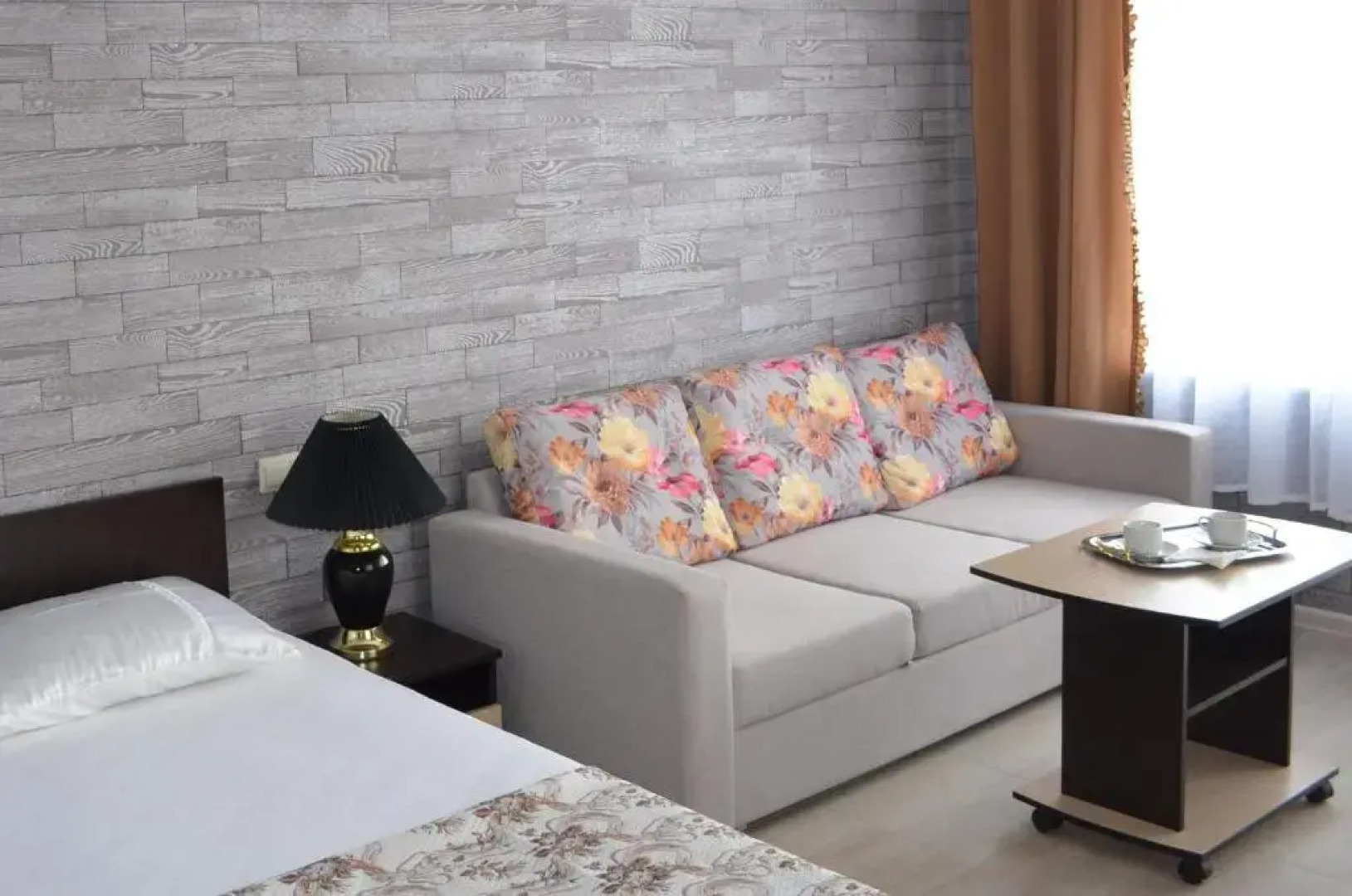 Отель Золотой берег Анапа