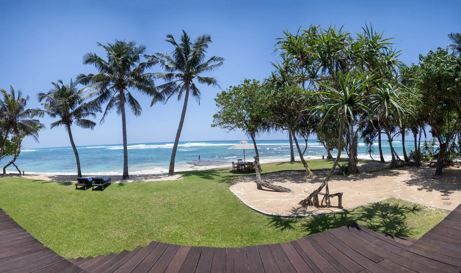 South Point Villa - 3 bedroom Beach Front Villa