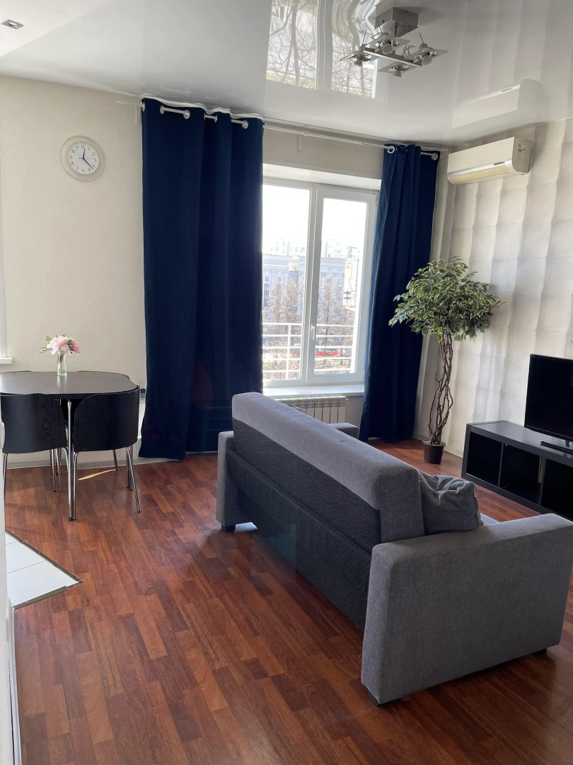 Апартаменты на Площади Горького