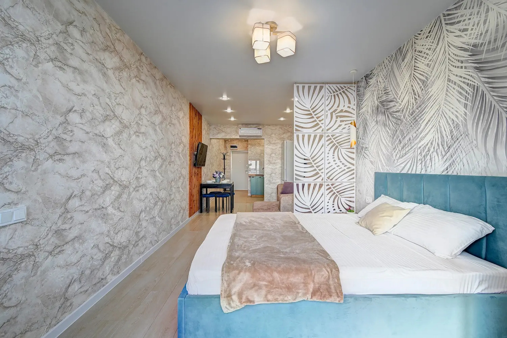 Апартаменты Уютные апартаменты MorskayaSimfonya-2 с панорамой на море с бассейном на территории ЖК