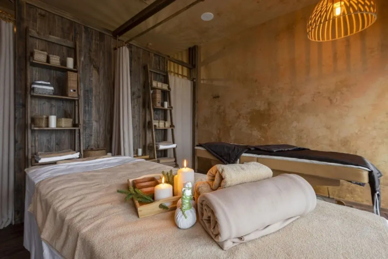 Отель Утёсов