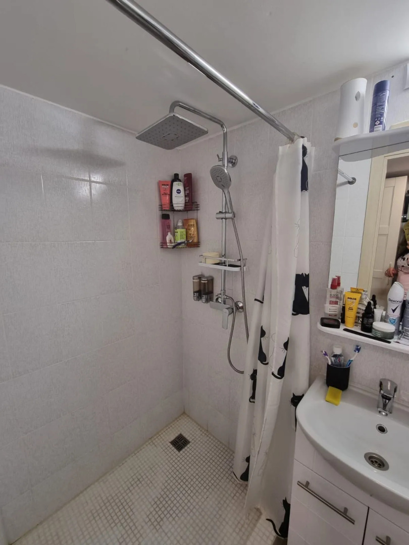 Апартаменты Уютная Двухуровневая Студия в Центре Города