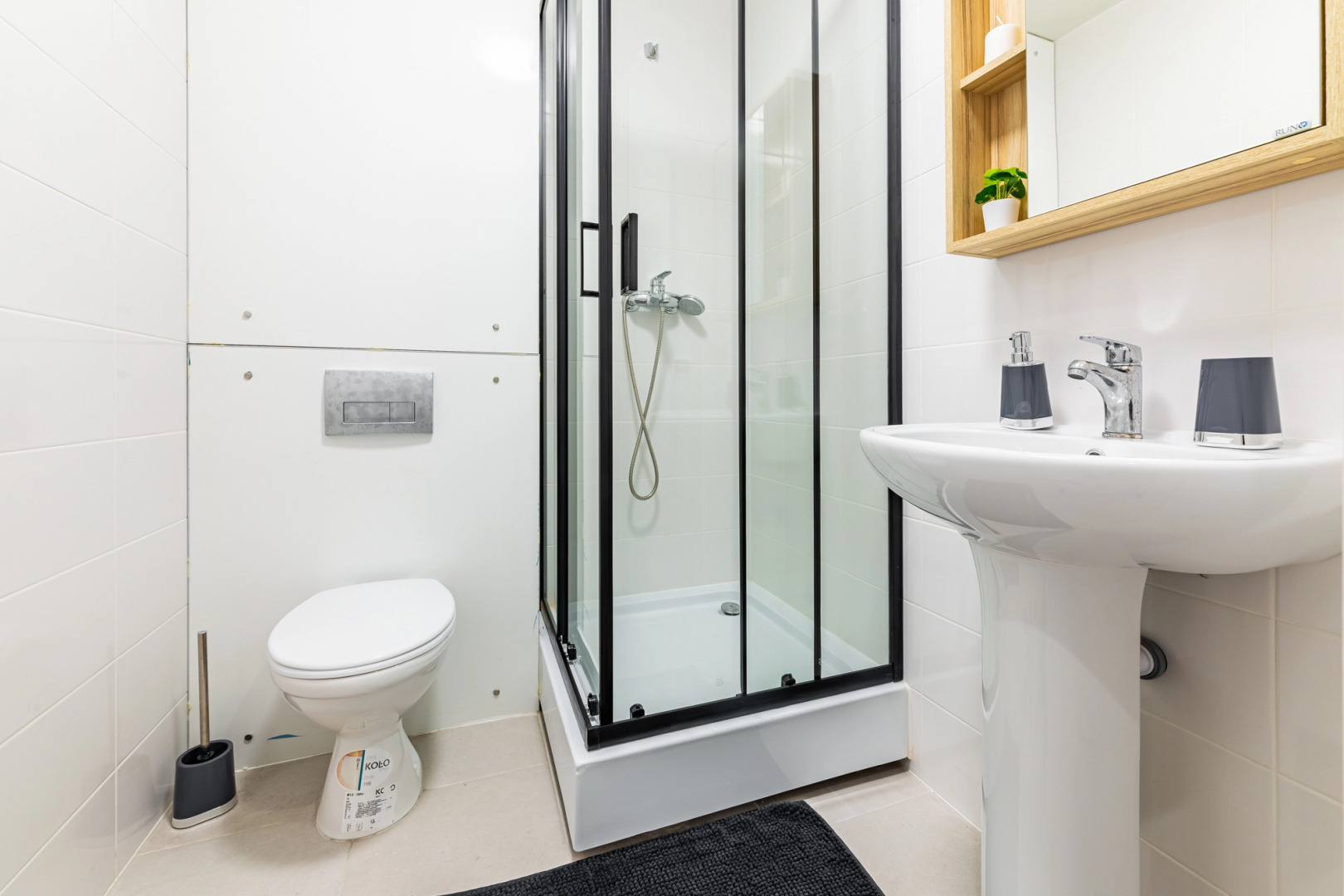 Квартира на 8 Марта 18