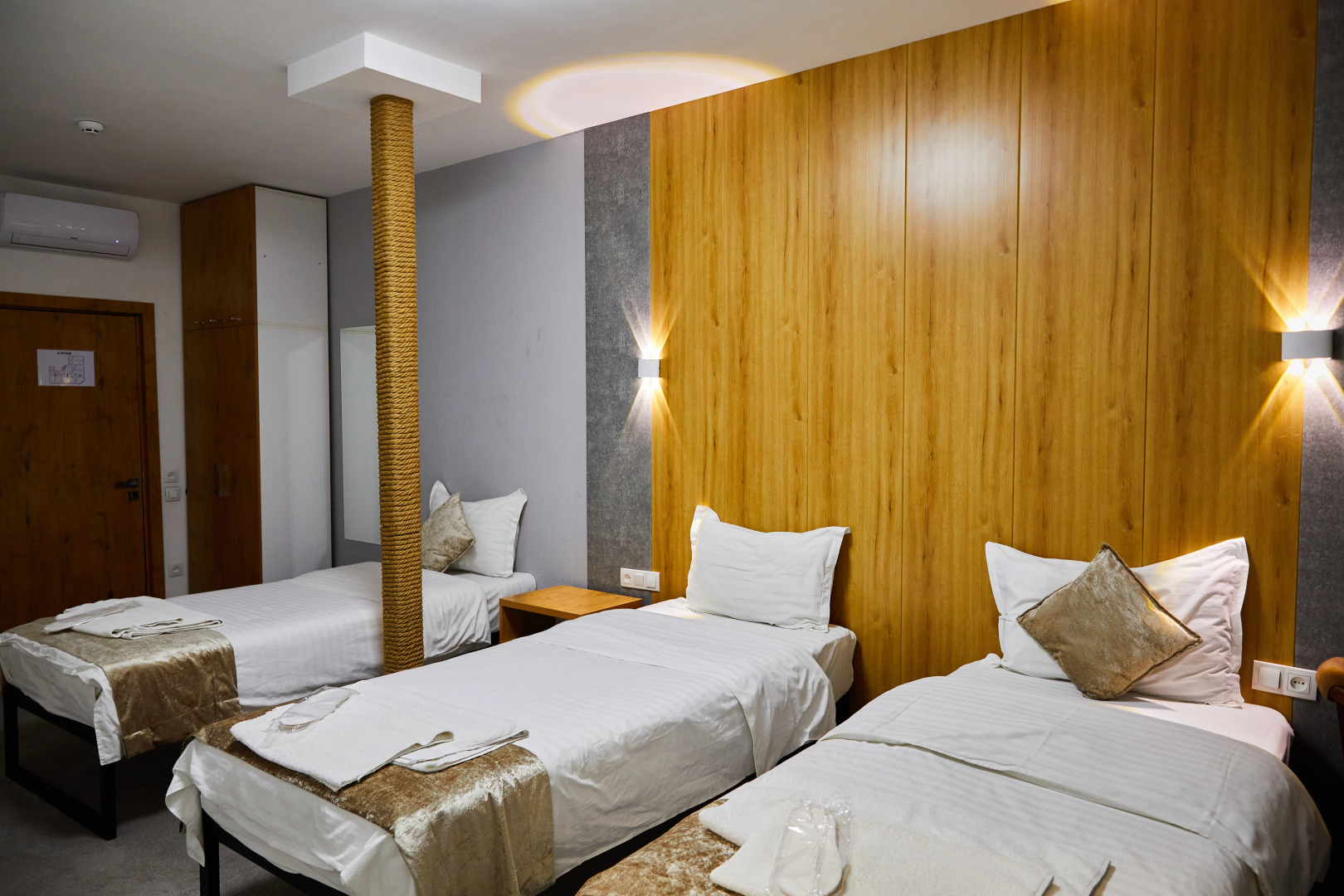 Отель Art plaza