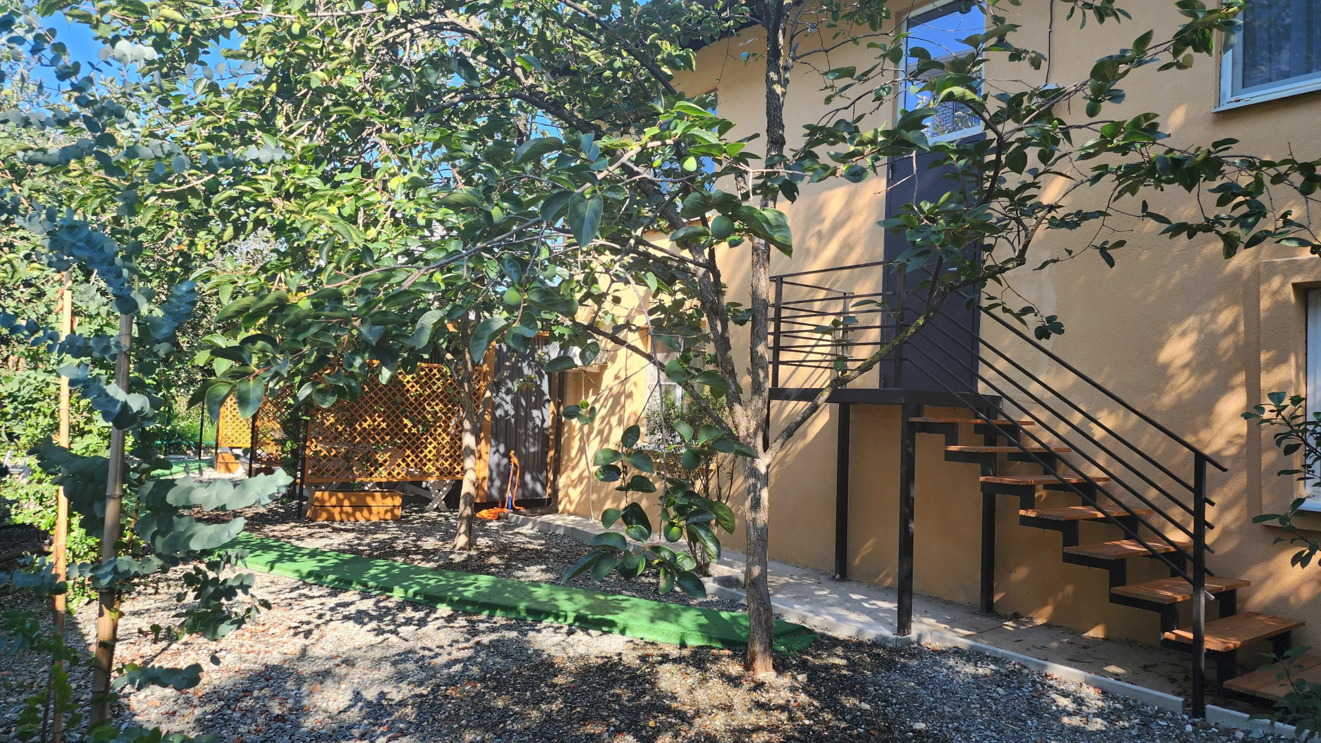 Апартаменты Лебединая