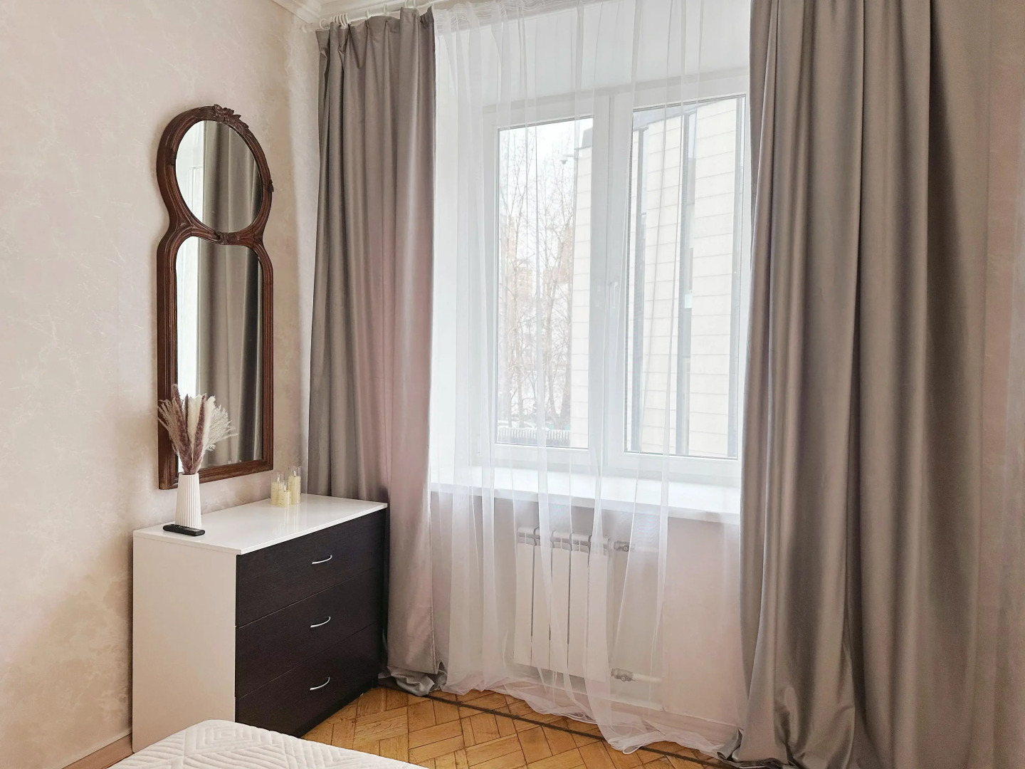 Квартира Четырехкомнатная Natali Apart на 8 Человек Около Патриарших Прудов в Центре Москвы