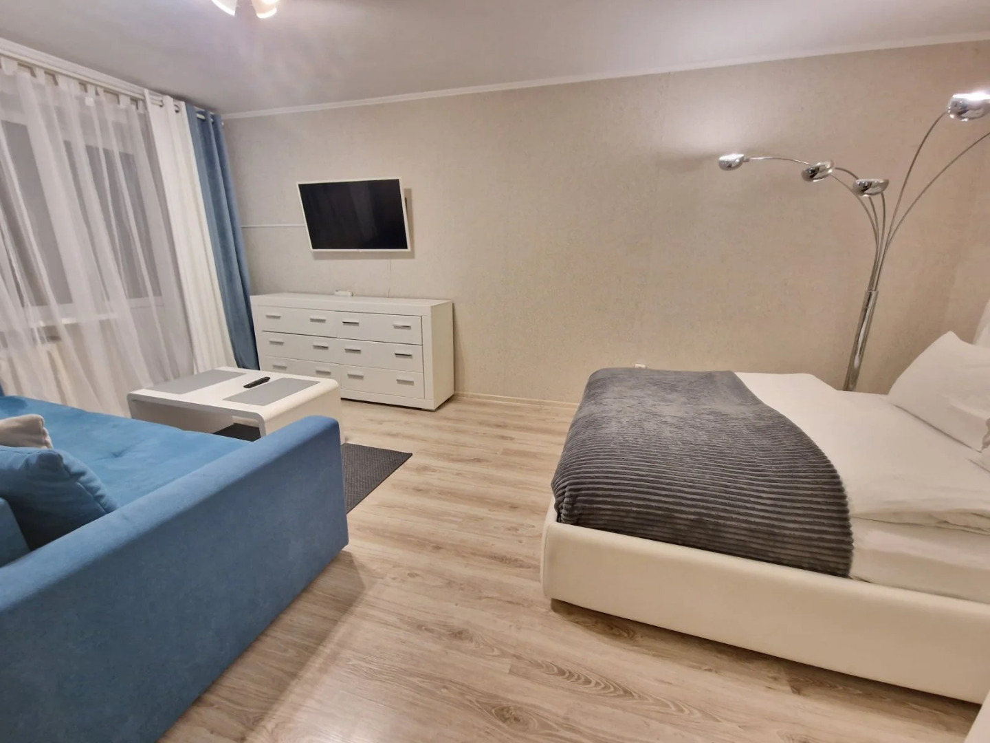 Апартаменты Центр,Черняховского 16, Колибри#16.