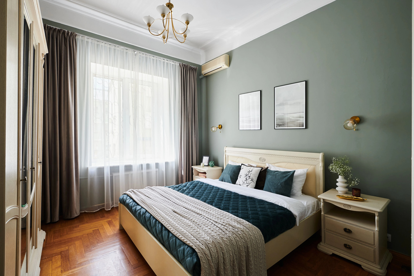 Квартира GM Apartments Шикарная Пятёрка с домашним кинотеатром