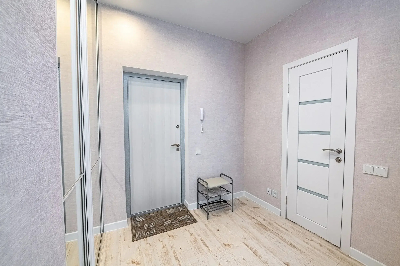 Апартаменты TopHouse на Красного Знамени 160 А двухкомнатные