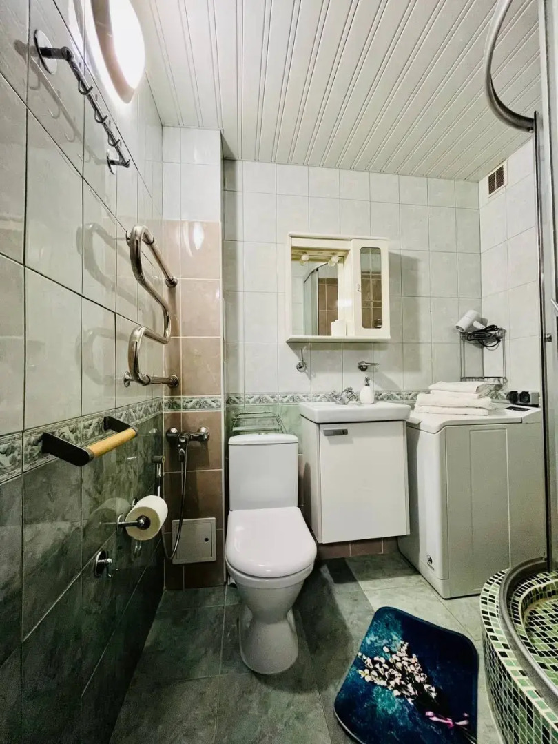 Квартира Уютная 3-x комнaтнaя у мeтрo Aкадемическая