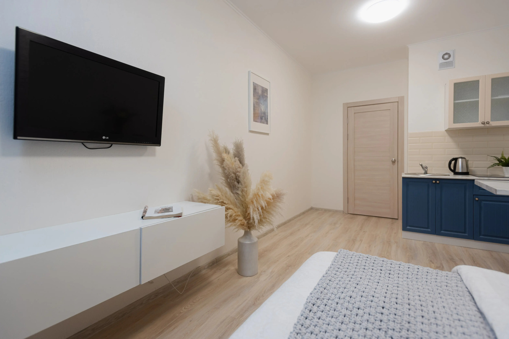 Квартира ApartHause живописный вид на город вблизи ЖД-вокзала