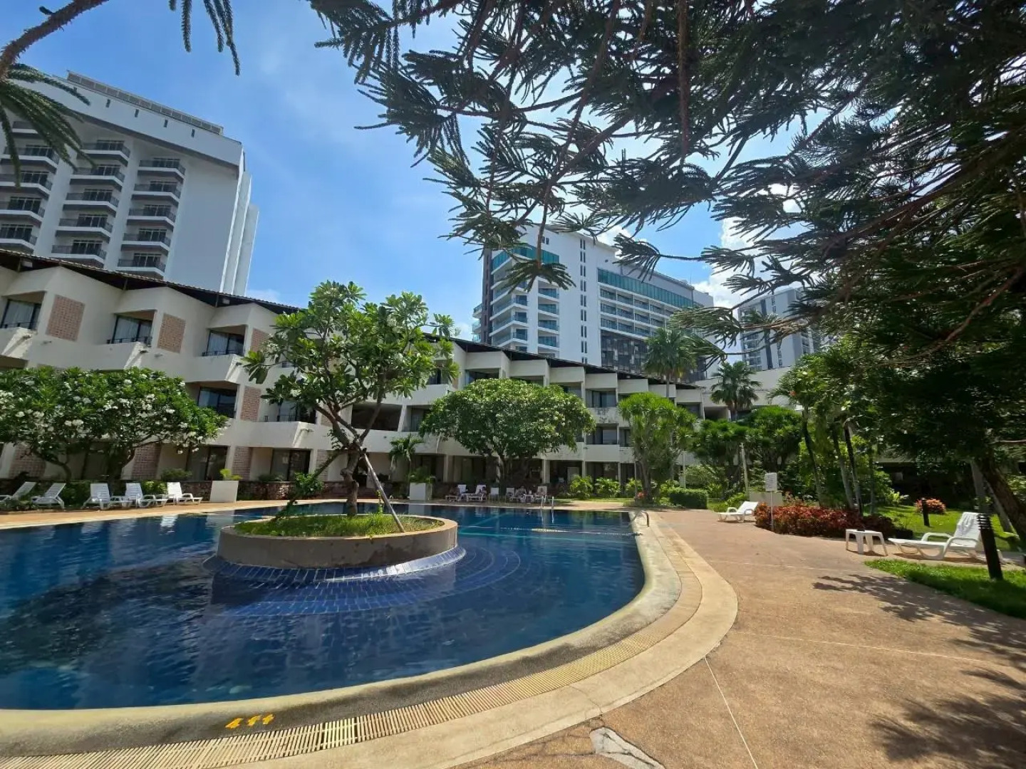 Отель Tropicana 