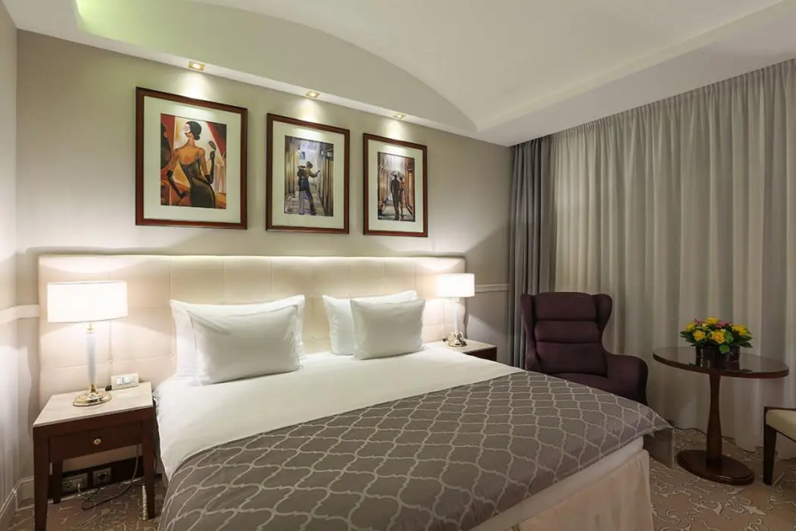 Отель International Iasi