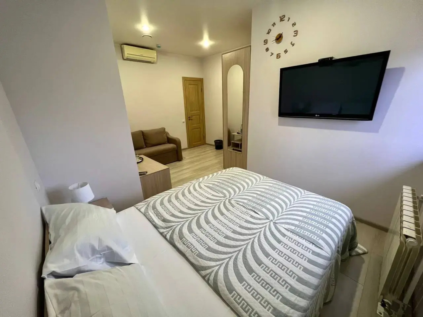 Отель Гранат