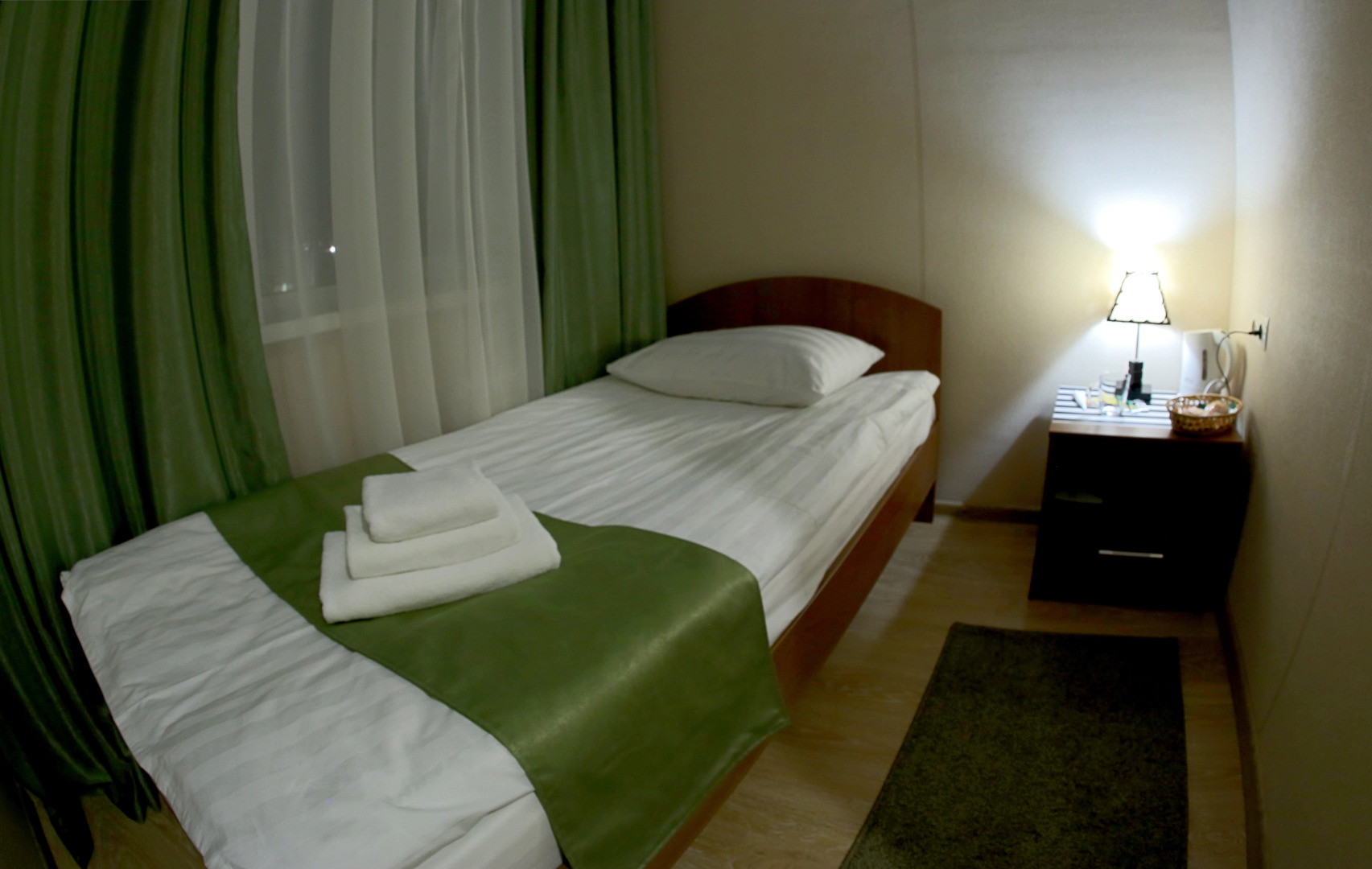 Отель Глобус