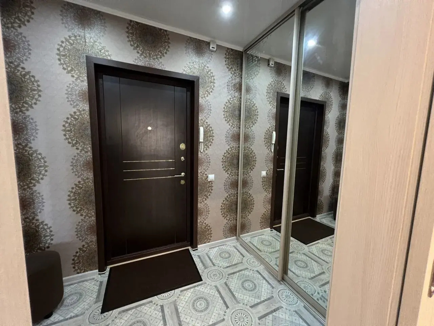 Квартира в Центре Города на 6 этаже