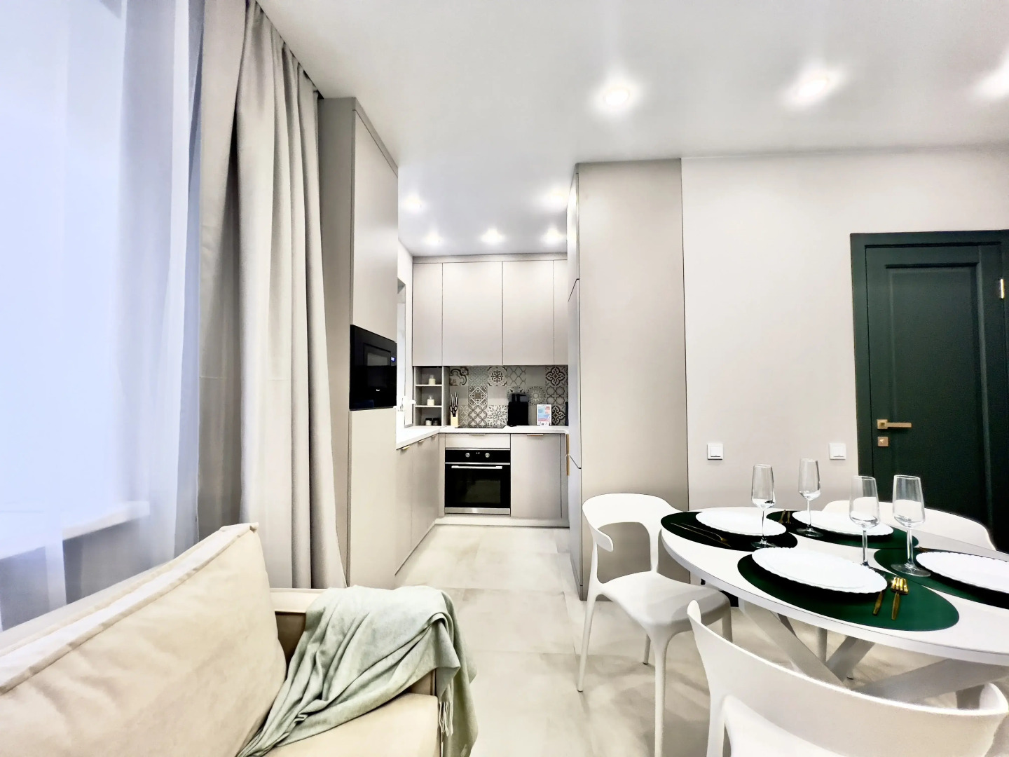 Апартаменты ВыДома на Тюменском Арбате с видом на Бульвар Дзержинско