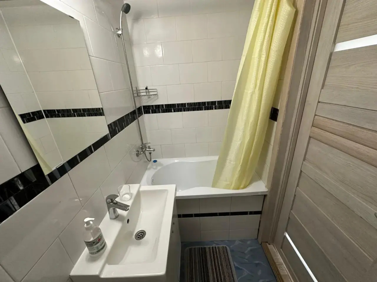 Апартаменты Истоман 2+2 в спальном микрорайоне