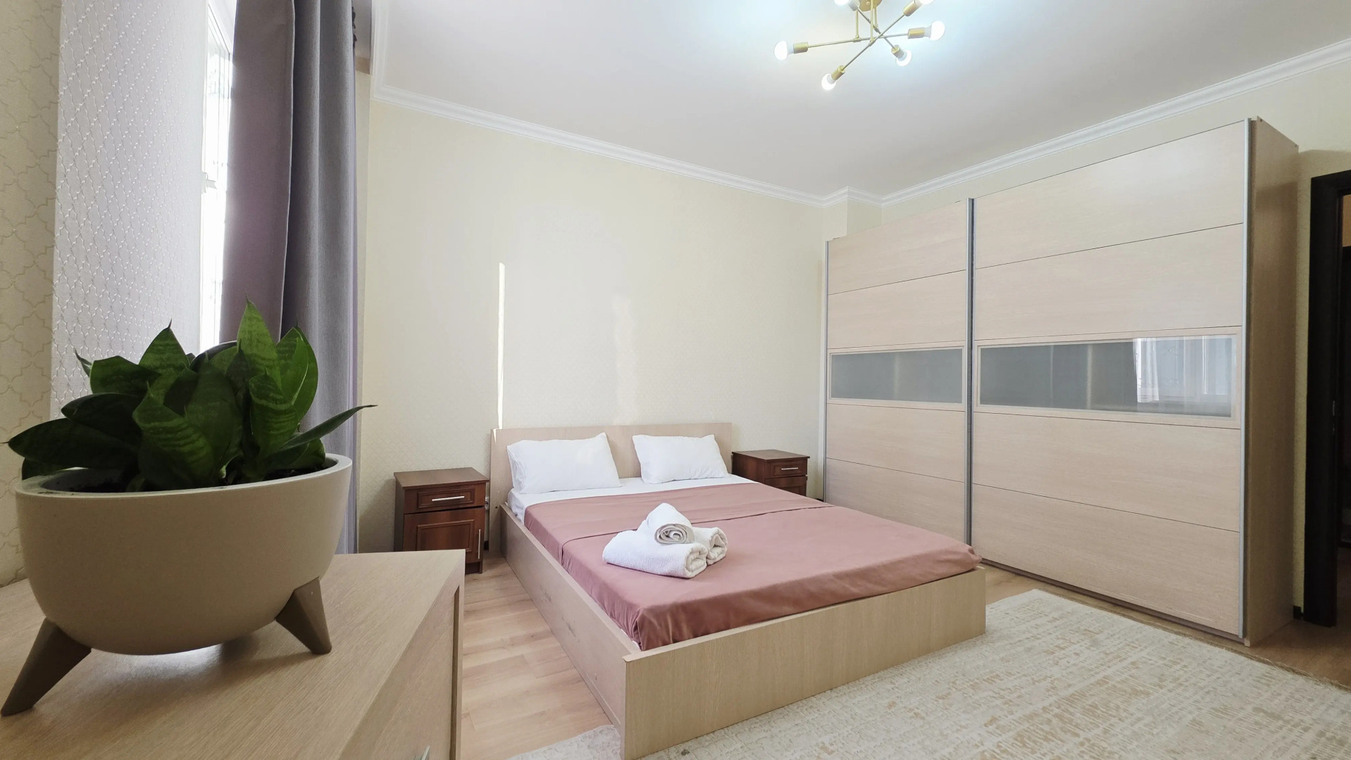 Апартаменты 2-х комн с 2-мя кроватями и 2мя санузлами в центре