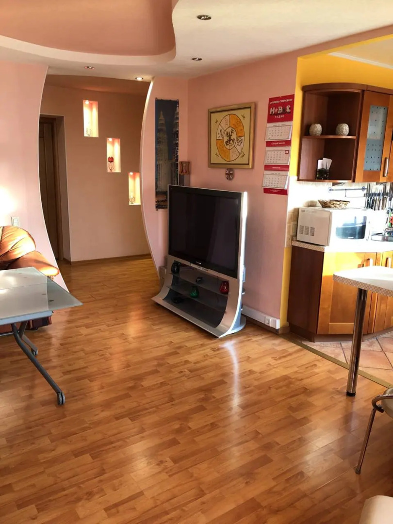 Апартаменты Spacious central 3-room apartment