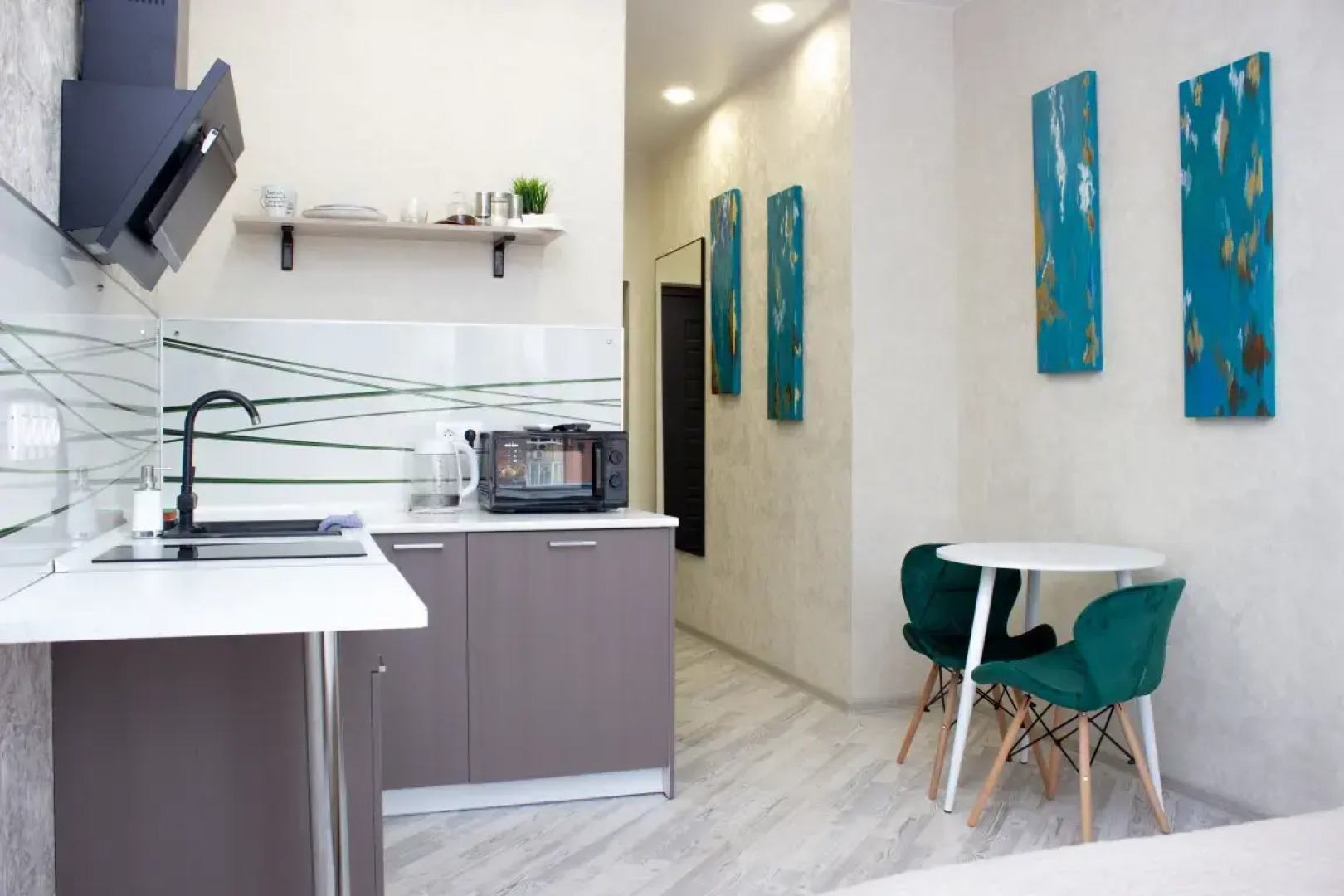 Апартаменты для 1, 2 гостей с видом на город