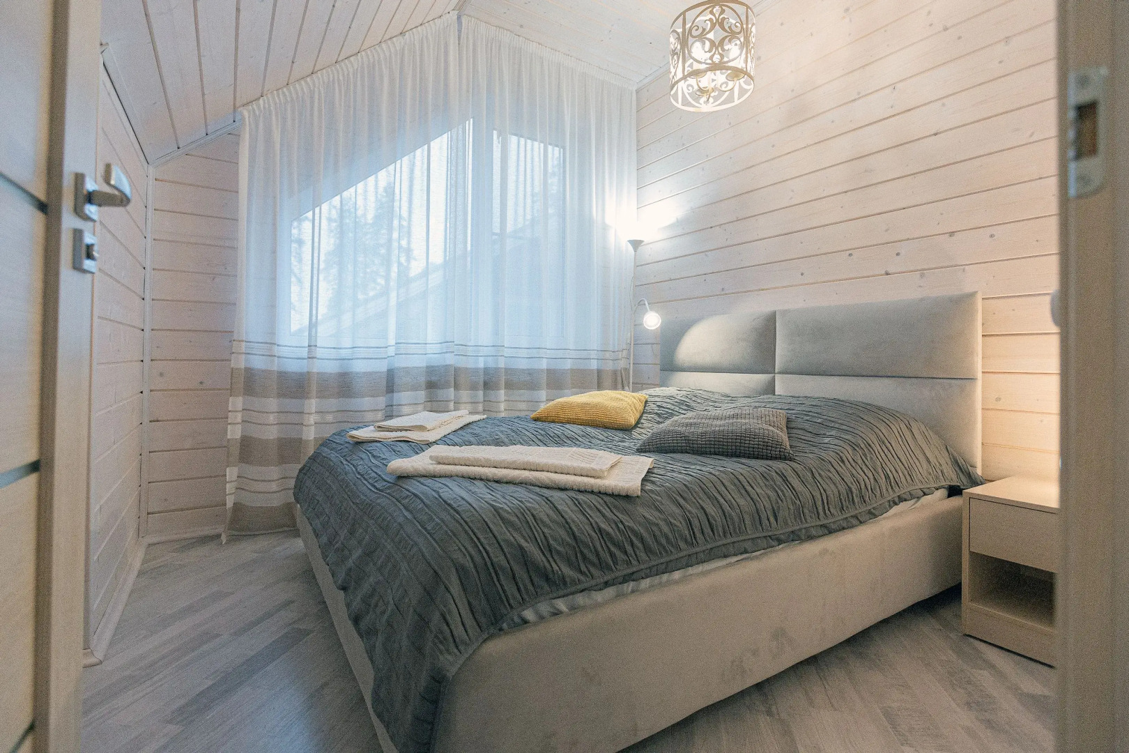 Частный дом WhiteyHouse половина 2