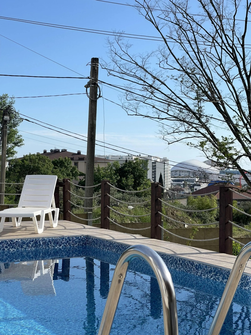 Вилла с бассейном и 5 мастер спальнями