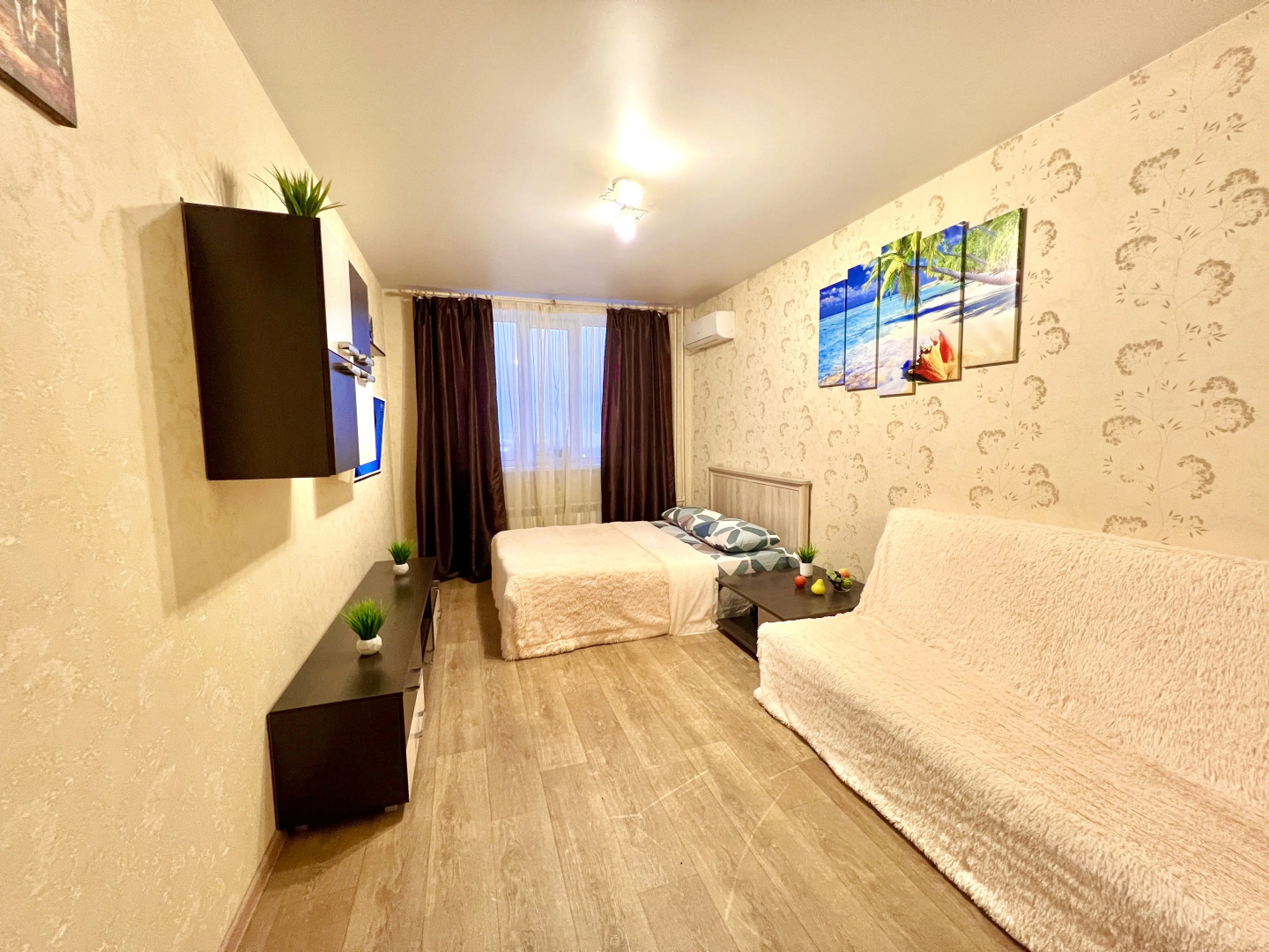 Апартаменты на 20 этаже в ЖК Гастелло (рядом с парком Гагарина)