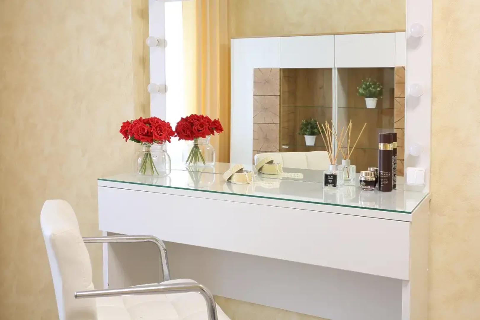 Квартира 25 Этажей Большая Двухкомнатная (70кв.м.) в доме бизнес класса