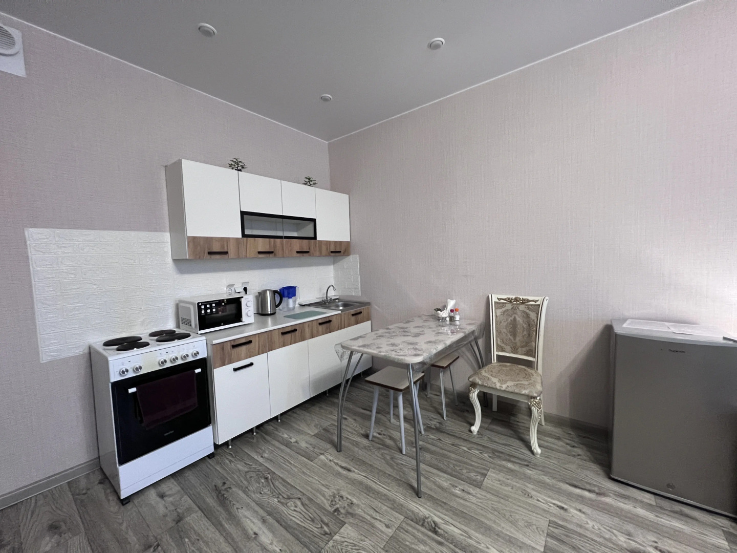 Апартаменты Квартира AlexHome Лосино-Петровский  Расцветай Пушкина 8