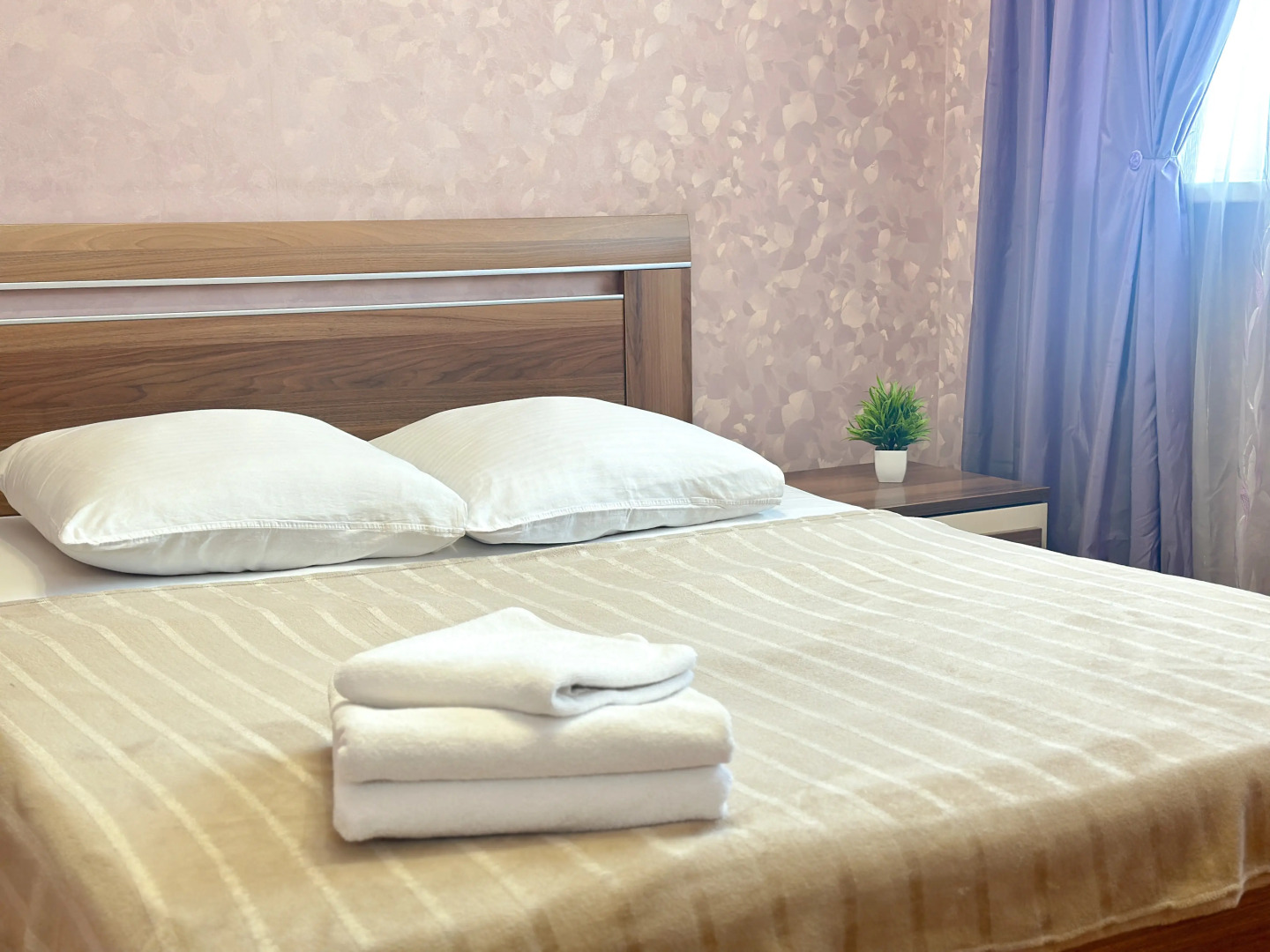 Квартира Двухкомнатная Пионерская 100