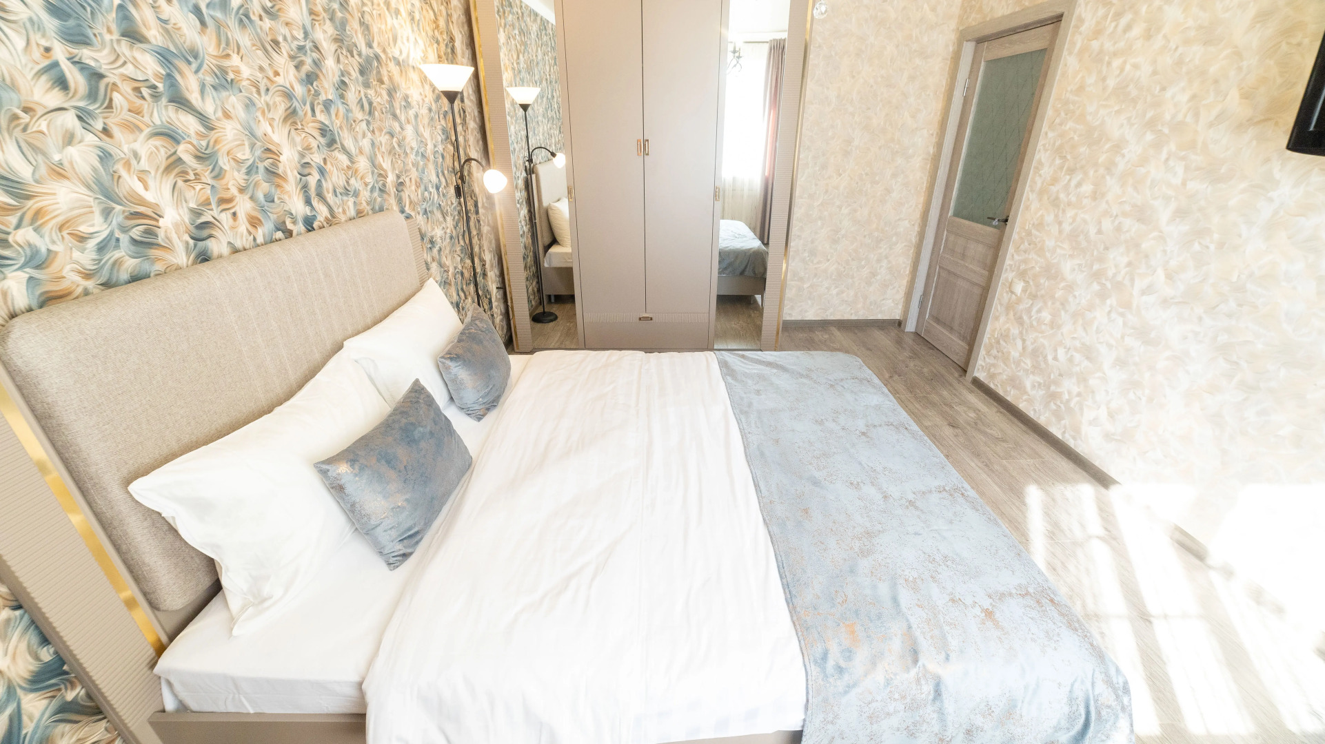 Квартира Двухкомнатная на Губина