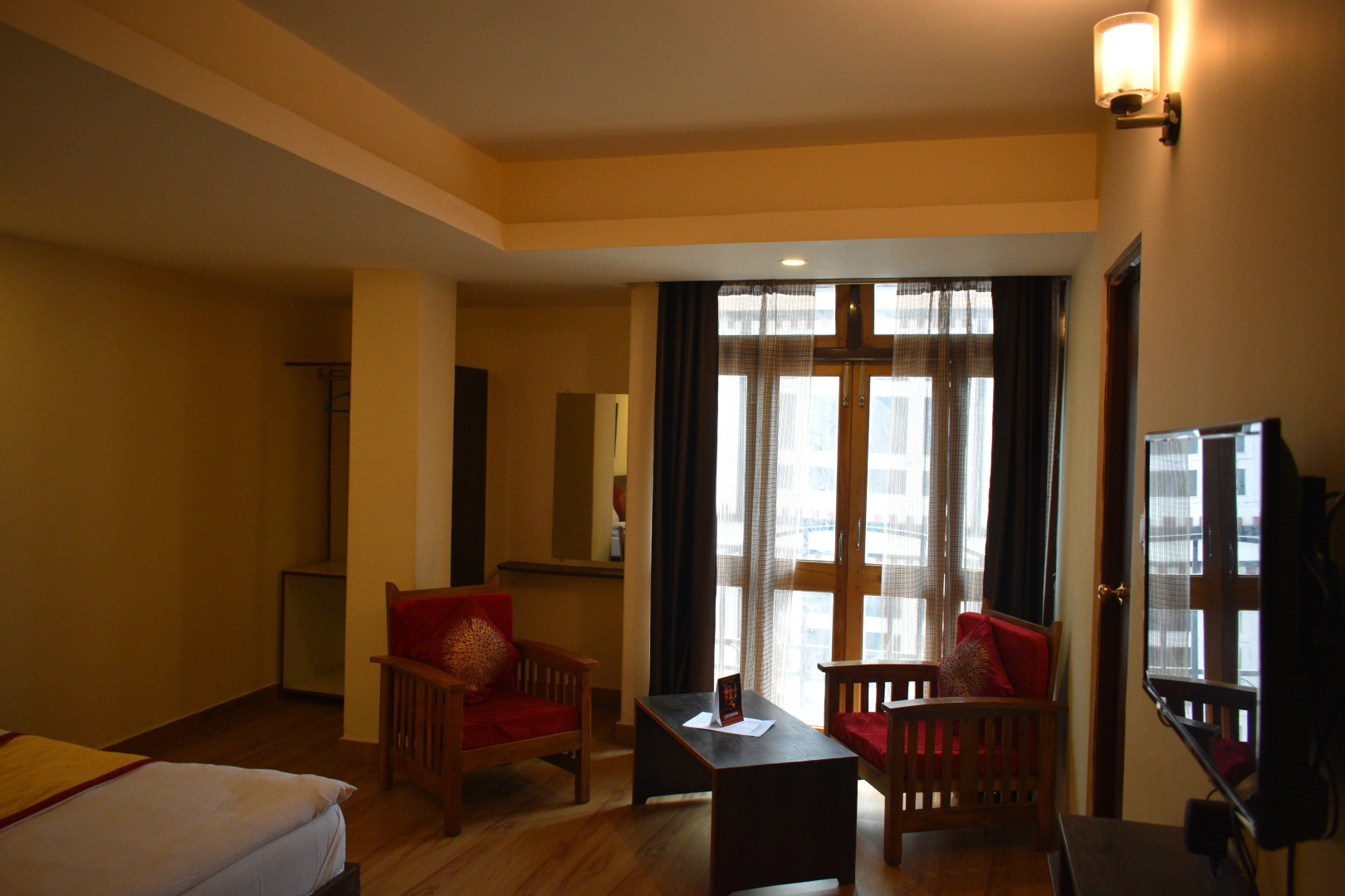 Отель The Narayani Continental