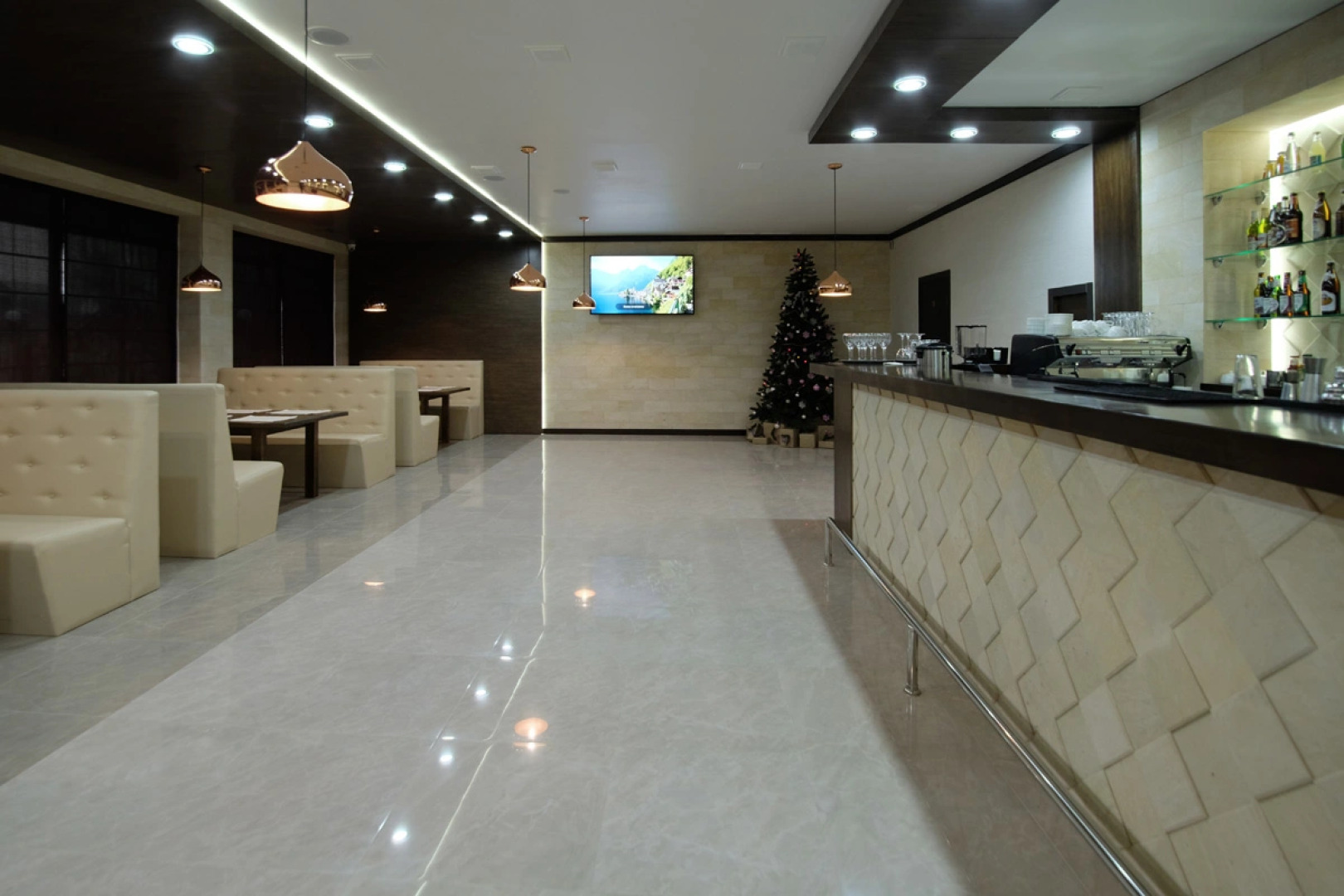 Отель Менуа