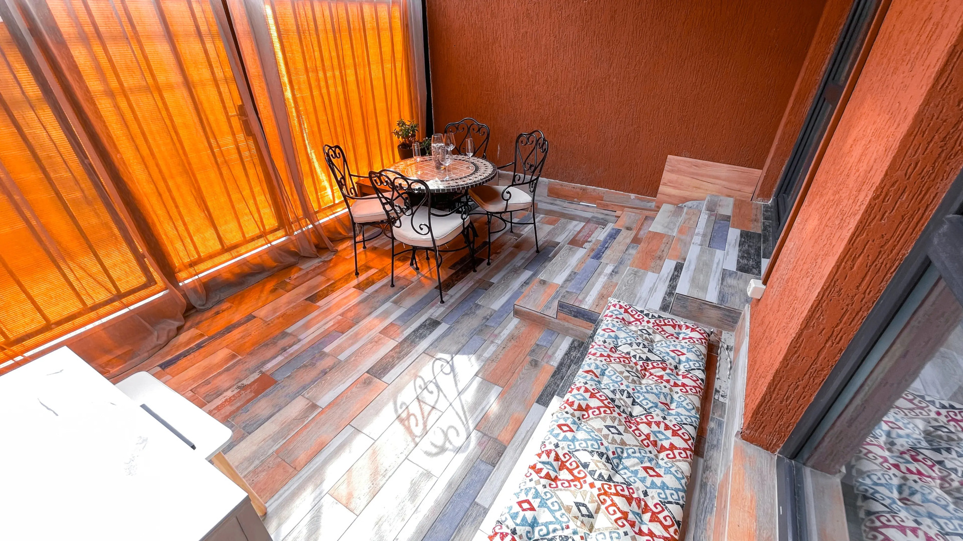 Апартаменты Casablanka Hit с закрытой  террасой