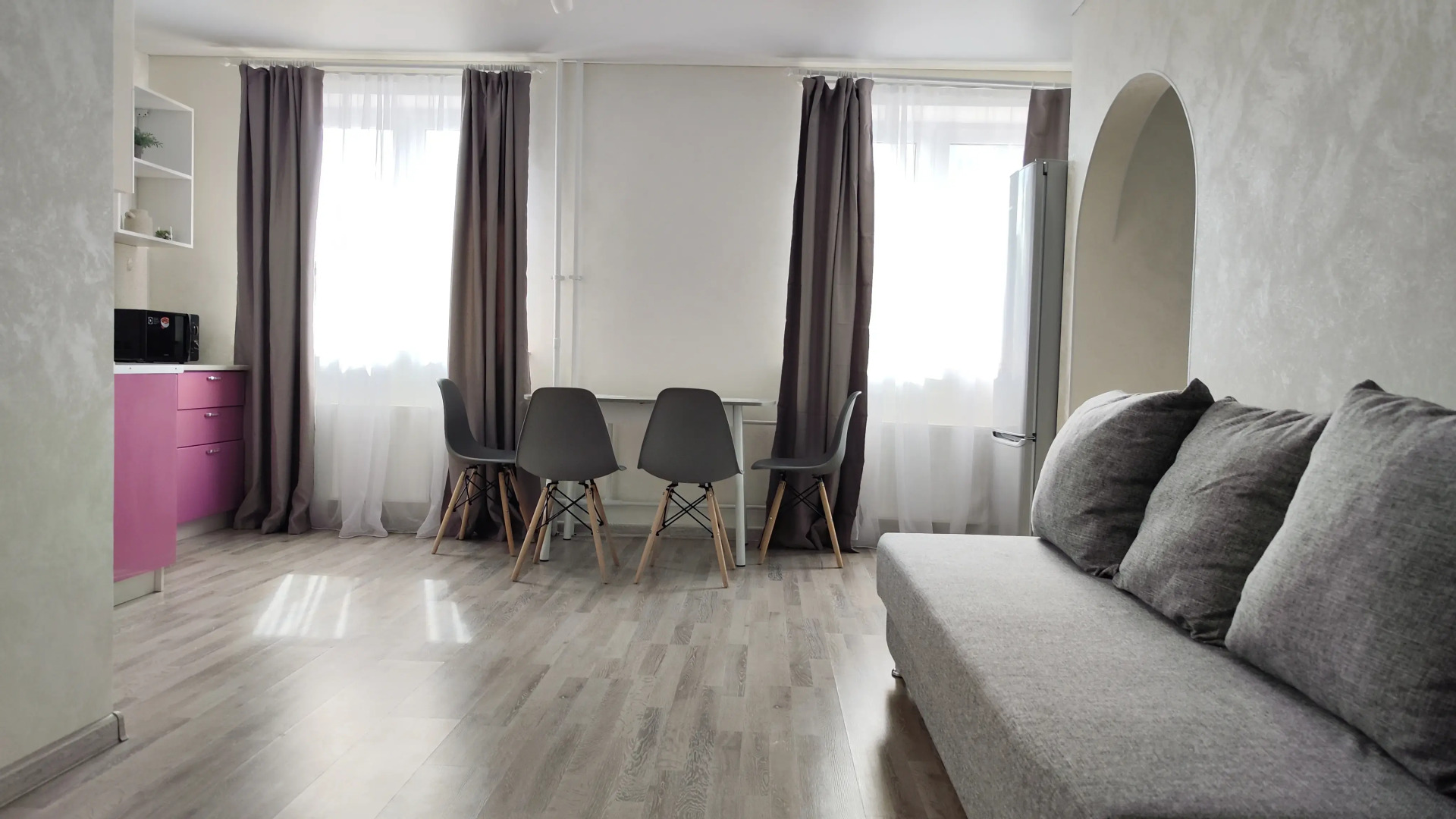 Апартаменты Panda Home возле ТЦ Остров и ТЦ Кристалл