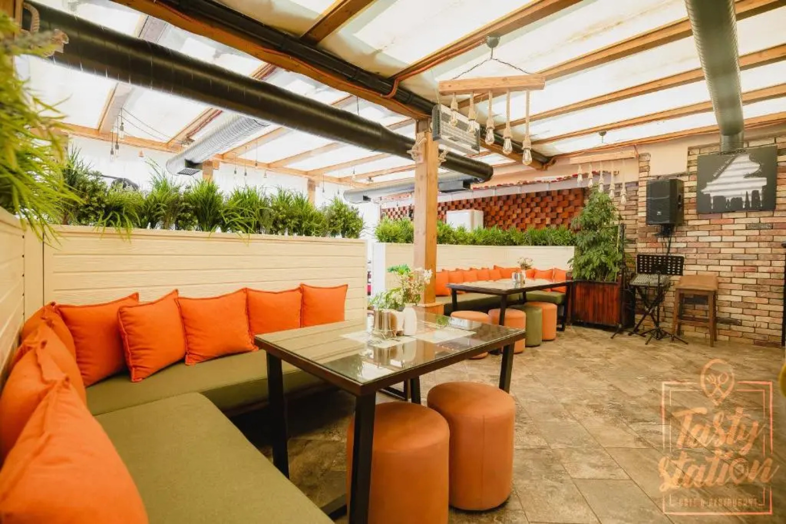 Maajid Hotel & Restaurant