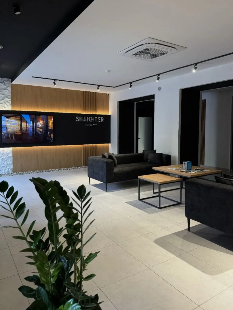 Отель Шахтёр