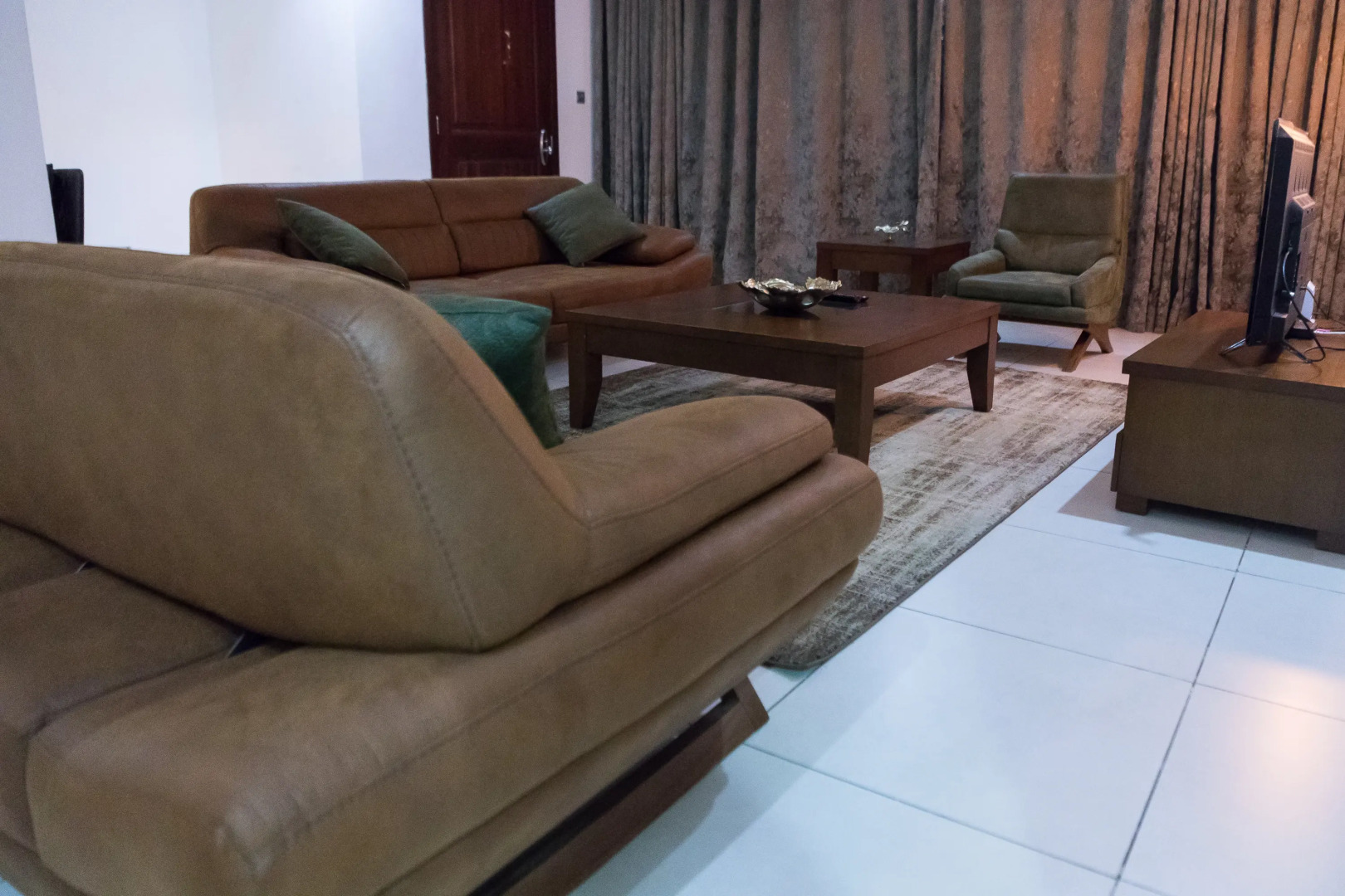 Апартаменты 90 Independence Avenue