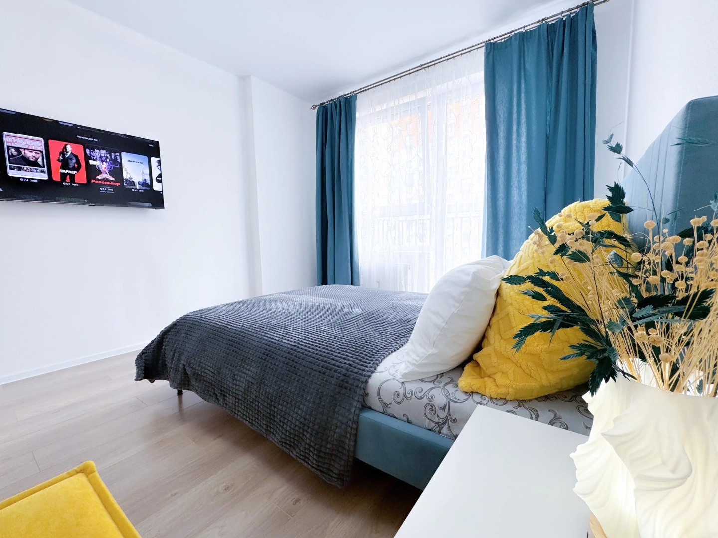 Квартира Вместительная у МРНЦ им. Цыба