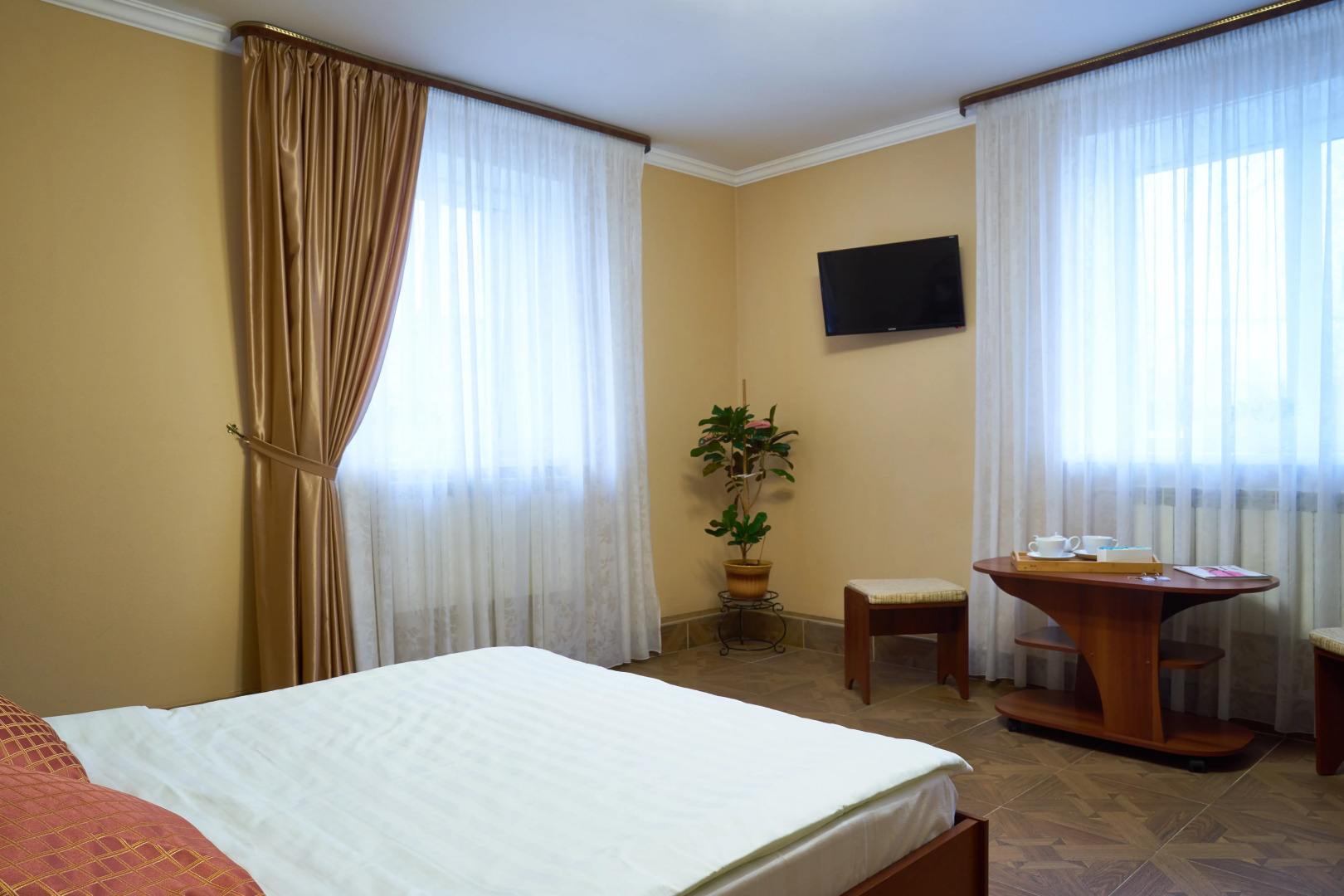 Отель Экстра