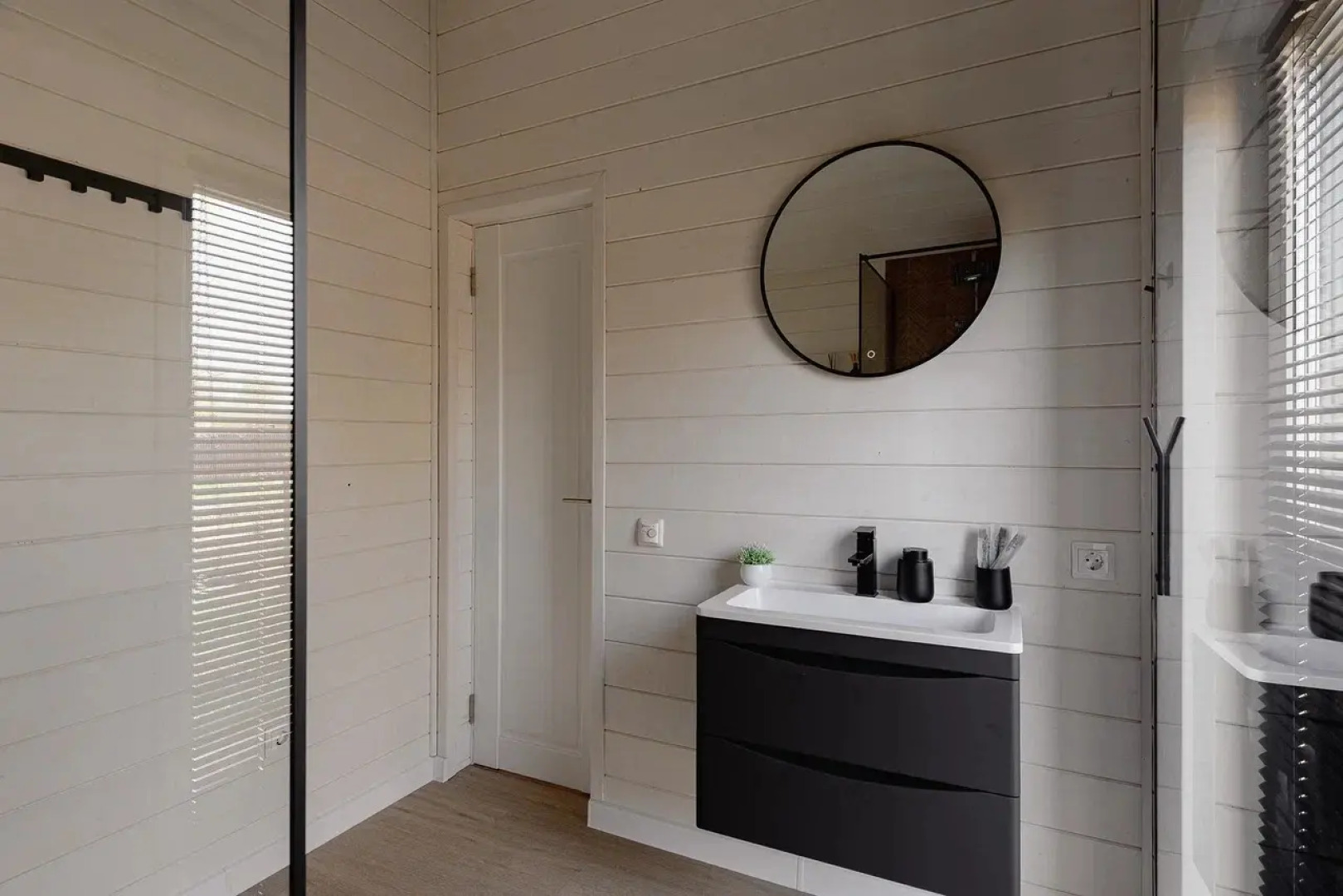 Частный дом в стиле Барнхаус на улице Южный Квартал 18 в Акатово