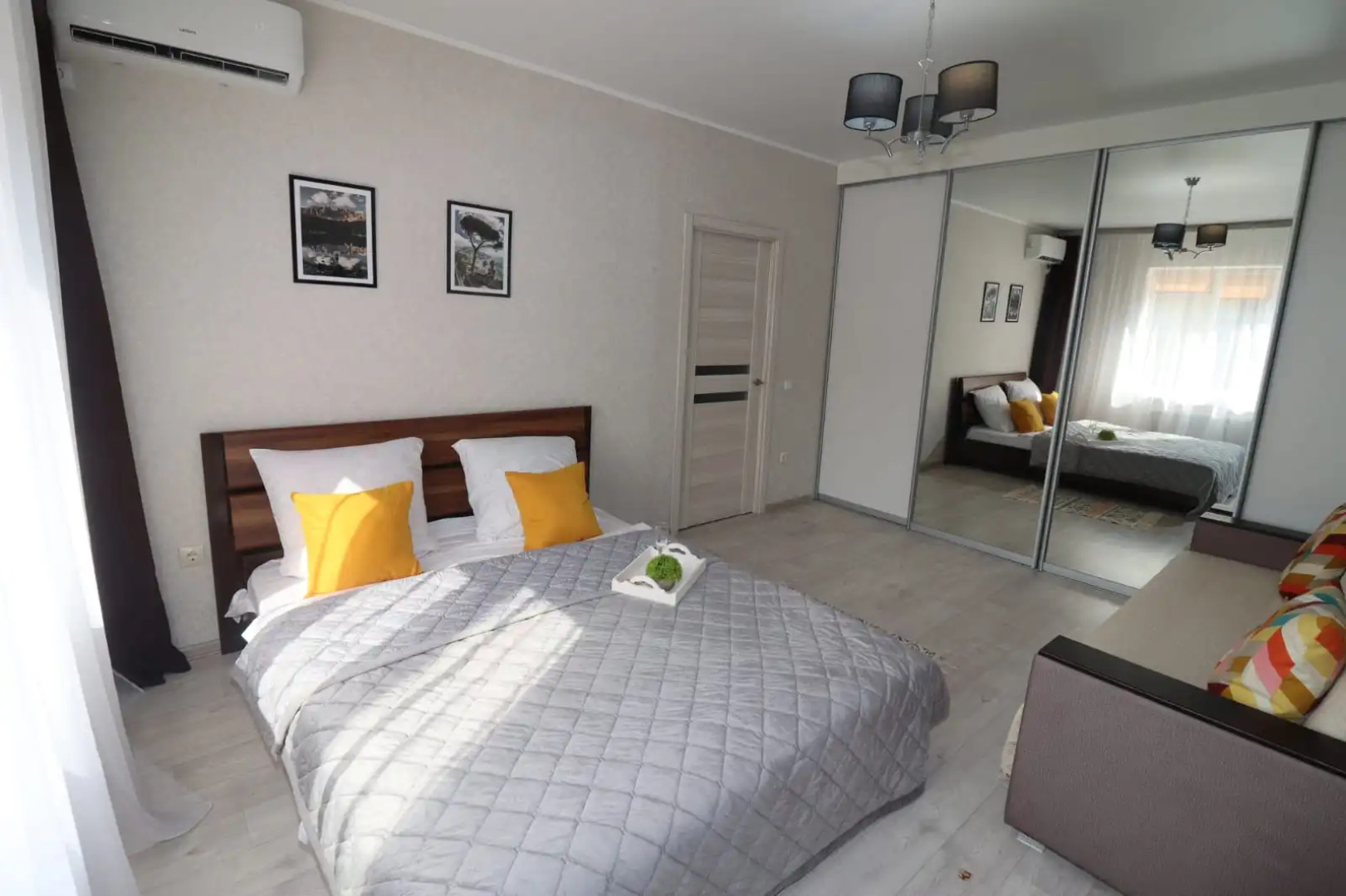 Квартира 180 Уютный Дом