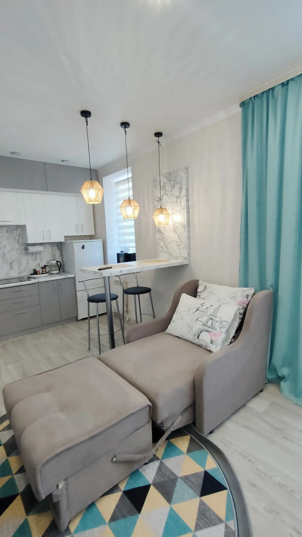 Квартира Новая Cовременная Cтудия с Видом на Рощу